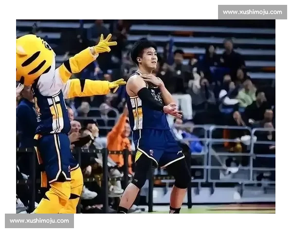 首钢 100 万签黄荣奇!辽宁锁定双外援,北控外教求职